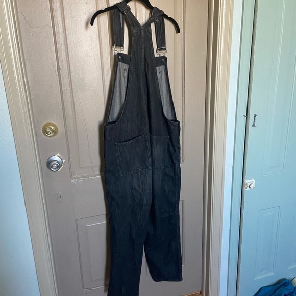 GAP Cropped Denim Overalls - Picture 5 of 5